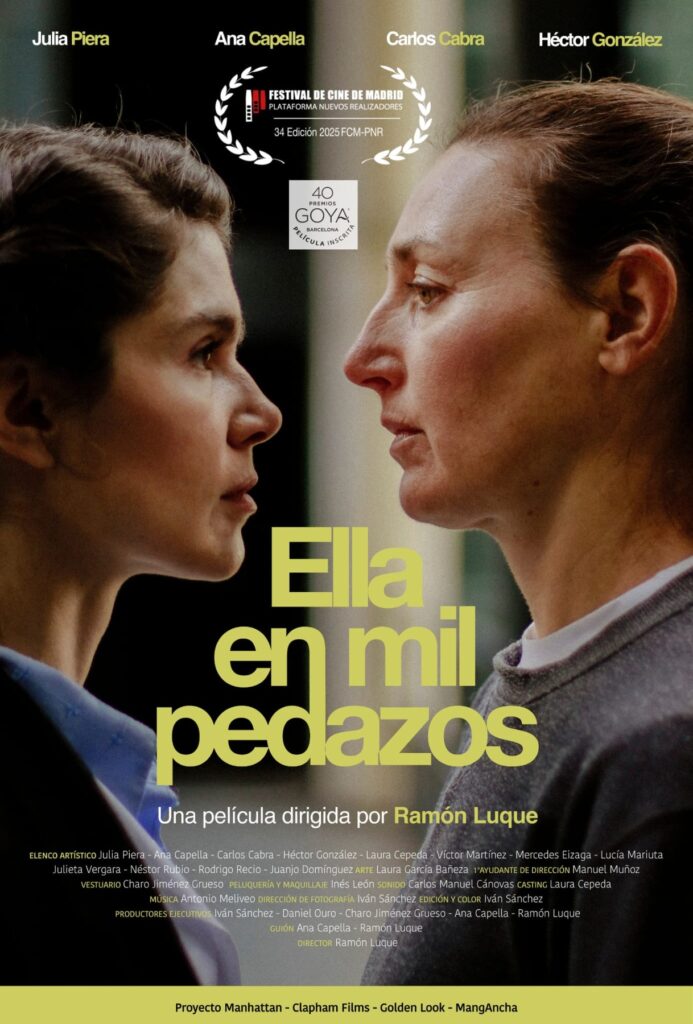 ana capella ella en mil pedazos poster